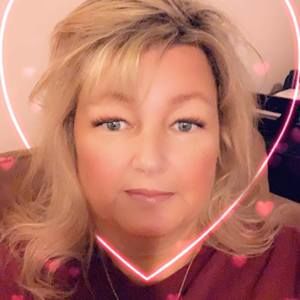 Meet your Posher, Eva